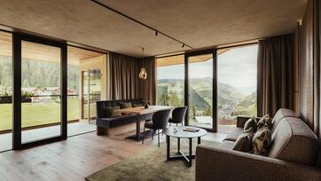 Dolomite Suite mit Balkon