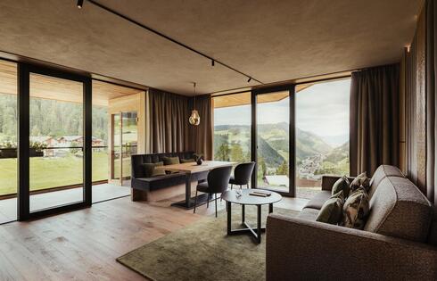 Dolomite Suite mit Balkon