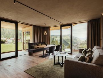 Dolomite Suite mit Balkon