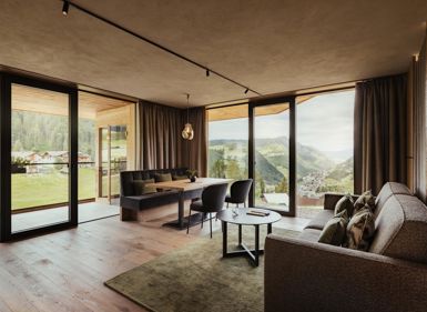 Dolomite Suite mit Balkon