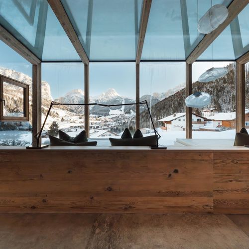 Panoramablick auf eine Winterlandschaft von unserem Wellnessbereich aus