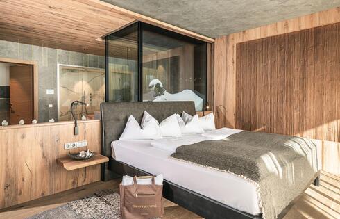 Wellness Suite Premium with private garden terrace