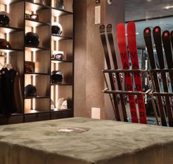 Ski rental at Hotel Granvara